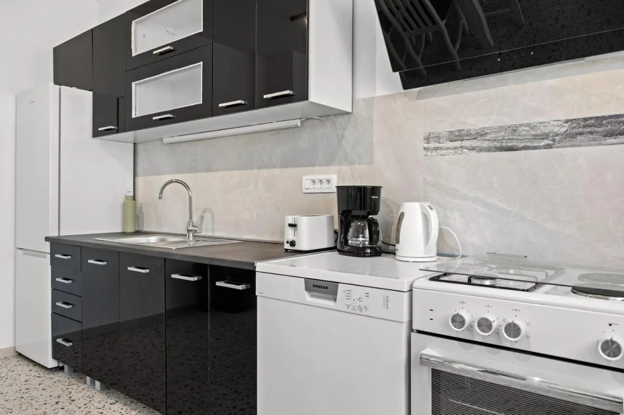 Charming Apartment Emilija Pula